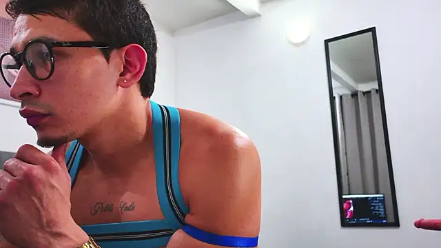 Thor Dosson online show from December 8, 2024, 10:57 pm