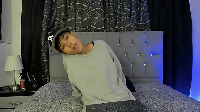 Snapshot of nova_sex01 chatting on February 2, 2025, 4:05 am nova sex01 online show from February 2, 2025, 4:05 am