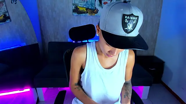 nova sex01 online show from February 11, 2026, 5:12 am