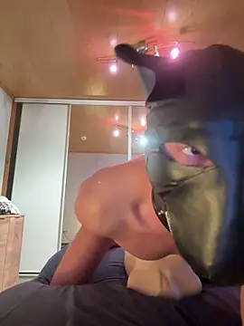 Snapshot of PlayDog123 chatting on September 25, 2025, 4:43 pm PlayDog123 online show from September 25, 2025, 4:43 pm