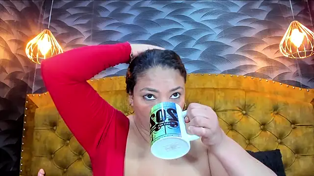 NahomiFireSex online show from May 7, 2026, 11:59 am