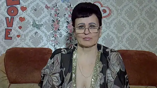 PaulaGolden online show from April 26, 2026, 7:11 pm