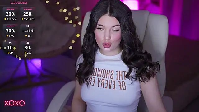 YourLolaBunny online show from March 12, 2026, 8:15 pm