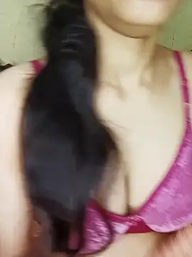 Snapshot of Fair-magic-woman chatting on October 9, 2025, 10:19 pm Fair-magic-woman online show from October 9, 2025, 10:19 pm