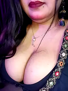 Suhanakhan00 online show from March 11, 2025, 4:54 am