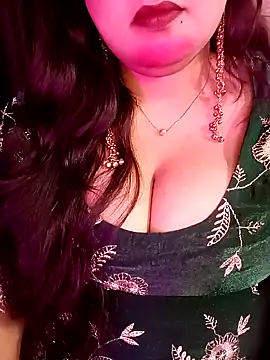 Suhanakhan00 online show from March 27, 2026, 3:56 pm