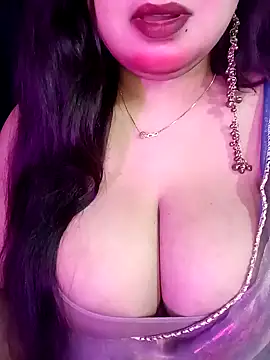 Suhanakhan00 online show from April 5, 2026, 8:33 am