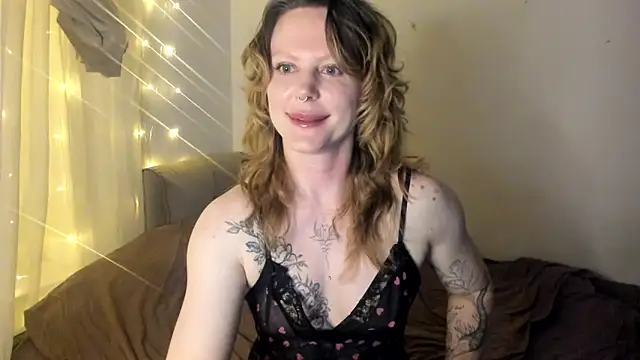 Snapshot of AngelikaBurn chatting on April 19, 2026, 6:54 pm AngelikaBurn online show from April 19, 2026, 6:54 pm