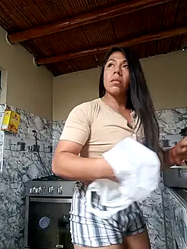 Karenn12 online show from April 28, 2026, 3:28 pm