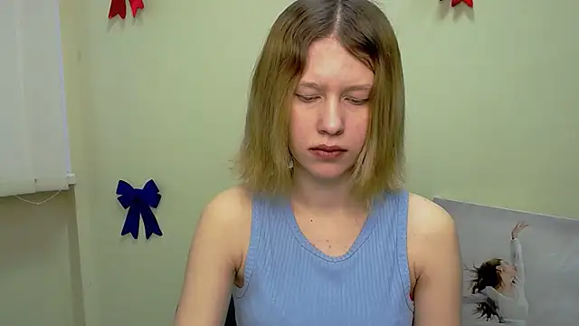 Snapshot of StellaCRL chatting on March 17, 2025, 7:13 am StellaCRL online show from March 17, 2025, 7:13 am