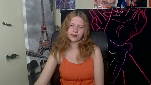 Snapshot of StellaCRL chatting on May 8, 2026, 6:13 pm StellaCRL online show from May 8, 2026, 6:13 pm