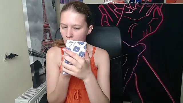 Snapshot of StellaCRL chatting on May 15, 2026, 11:50 am StellaCRL online show from May 15, 2026, 11:50 am