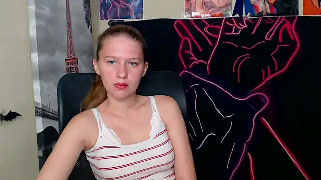Snapshot of StellaCRL chatting on May 30, 2026, 12:13 pm StellaCRL online show from May 30, 2026, 12:13 pm