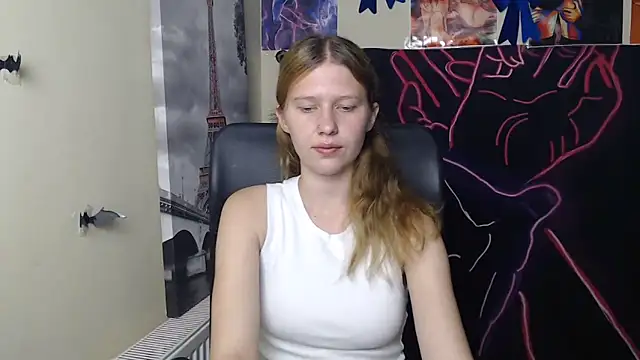 Snapshot of StellaCRL chatting on June 5, 2026, 6:13 pm StellaCRL online show from June 5, 2026, 6:13 pm