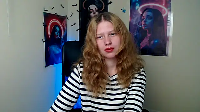 Snapshot of StellaCRL chatting on June 8, 2026, 6:14 am StellaCRL online show from June 8, 2026, 6:14 am