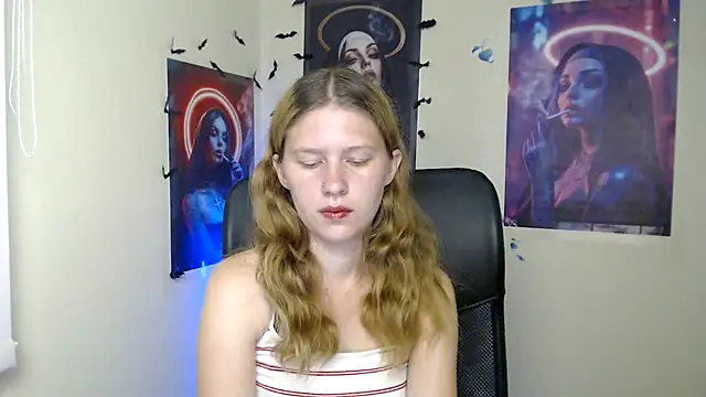 Snapshot of StellaCRL chatting on July 3, 2026, 12:11 pm StellaCRL online show from July 3, 2026, 12:11 pm