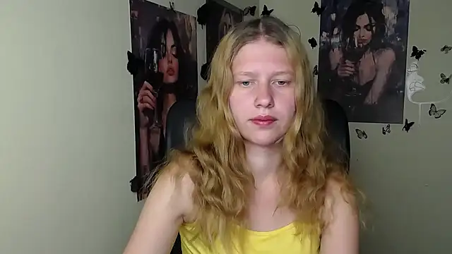 Snapshot of StellaCRL chatting on July 7, 2026, 7:09 am StellaCRL online show from July 7, 2026, 7:09 am