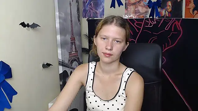 Snapshot of StellaCRL chatting on July 18, 2026, 12:31 pm StellaCRL online show from July 18, 2026, 12:31 pm