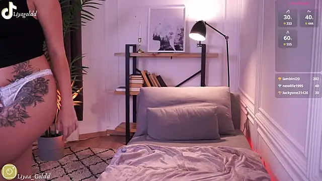 Snapshot of Liya_Gold_ chatting on December 4, 2024, 8:40 pm Liya Gold online show from December 4, 2024, 8:40 pm