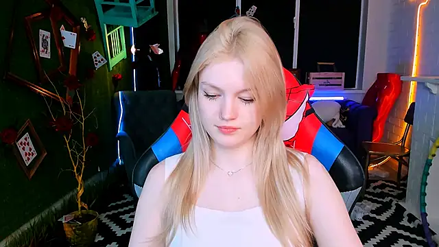 GraceGlamour online show from February 26, 2025, 11:20 am