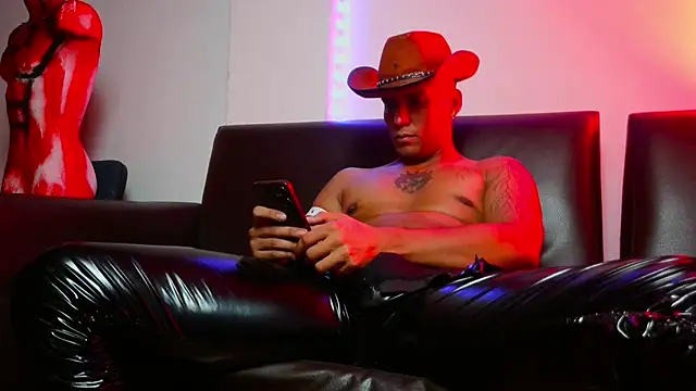 Leonnardo Jaramillo online show from January 23, 2025, 12:41 pm