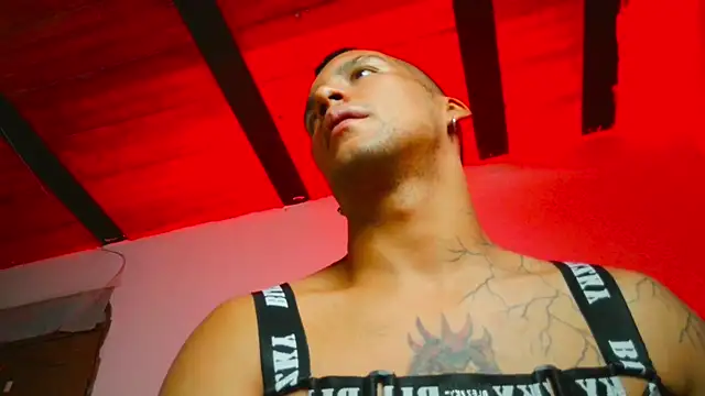 Leonnardo Jaramillo online show from February 25, 2025, 10:04 am