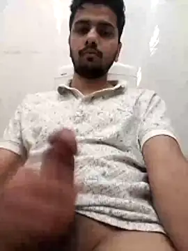 Snapshot of itachigunn chatting on March 3, 2026, 3:01 am itachigunn online show from March 3, 2026, 3:01 am