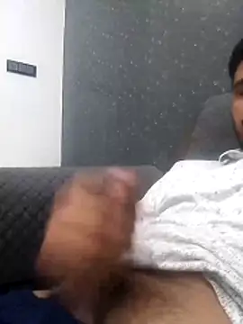 Snapshot of itachigunn chatting on March 30, 2026, 8:10 pm itachigunn online show from March 30, 2026, 8:10 pm