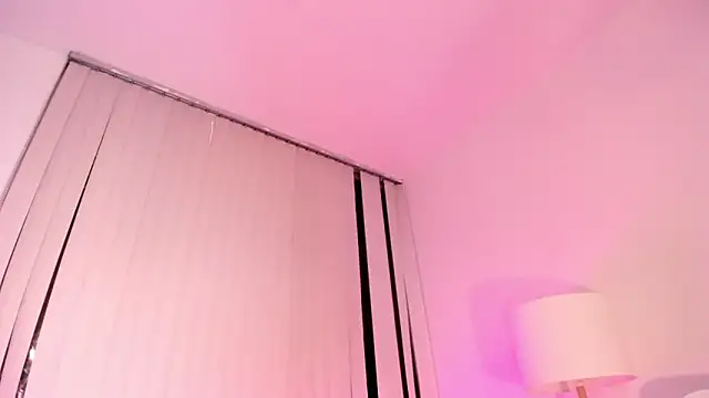 Valentina Se online show from December 4, 2024, 10:24 am