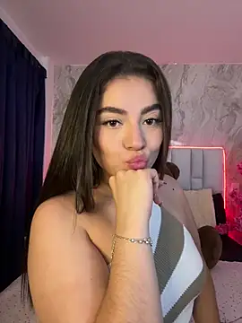 Snapshot of IsabellaAnngel chatting on July 18, 2026, 1:10 am IsabellaAnngel online show from July 18, 2026, 1:10 am