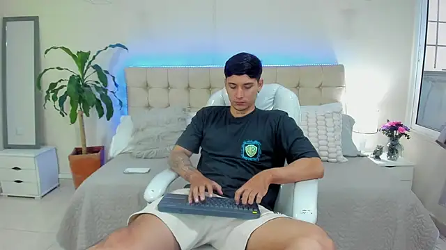 Damian23   online show from January 11, 2025, 12:29 pm