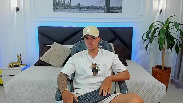 Damian23   online show from December 2, 2025, 11:04 am