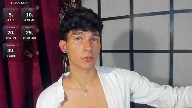 Snapshot of Alexx_tc chatting on December 4, 2024, 10:46 am Alexx tc online show from December 4, 2024, 10:46 am