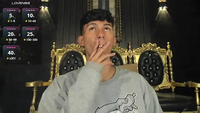 Snapshot of Alexx_tc chatting on December 11, 2024, 3:56 am Alexx tc online show from December 11, 2024, 3:56 am