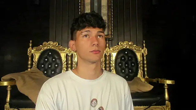 Snapshot of Alexx_tc chatting on December 15, 2024, 3:56 am Alexx tc online show from December 15, 2024, 3:56 am