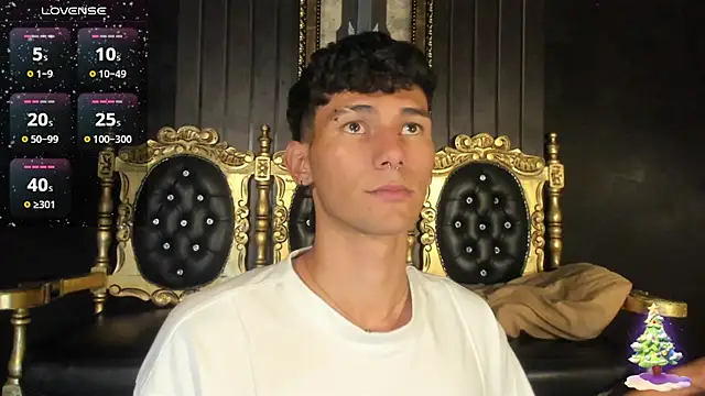 Snapshot of Alexx_tc chatting on December 31, 2024, 12:46 pm Alexx tc online show from December 31, 2024, 12:46 pm