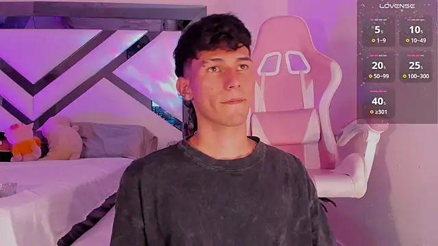 Snapshot of Alexx_tc chatting on January 10, 2025, 7:14 am Alexx tc online show from January 10, 2025, 7:14 am