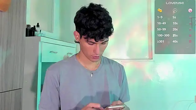 Snapshot of Alexx_tc chatting on February 18, 2025, 6:26 am Alexx tc online show from February 18, 2025, 6:26 am