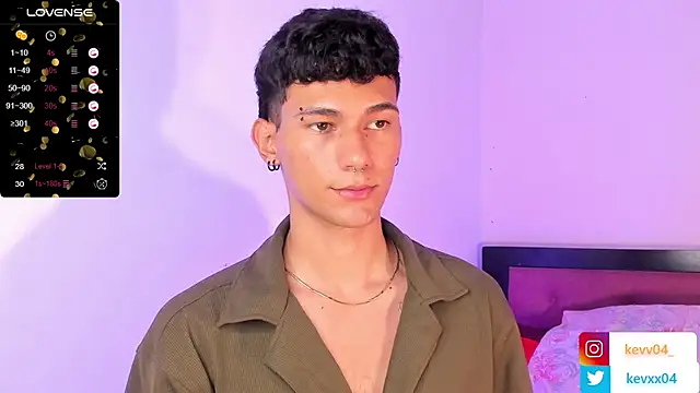 Snapshot of Alexx_tc chatting on September 15, 2025, 3:56 pm Alexx tc online show from September 15, 2025, 3:56 pm