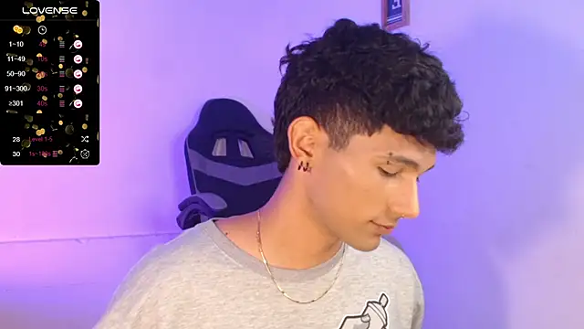 Snapshot of Alexx_tc chatting on September 26, 2025, 5:44 am Alexx tc online show from September 26, 2025, 5:44 am