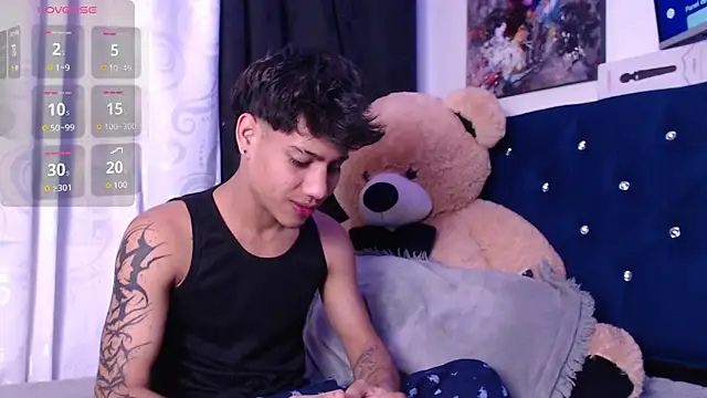 Sexys Boys Hot1 online show from November 11, 2025, 2:11 am