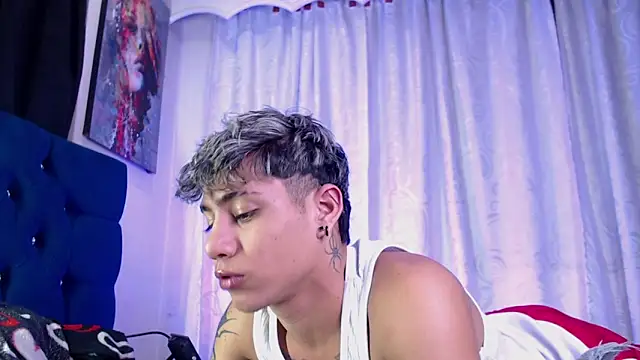 Snapshot of Sexys_Boys_Hot1 chatting on May 7, 2026, 1:55 am Sexys Boys Hot1 online show from May 7, 2026, 1:55 am