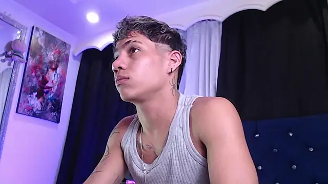 Snapshot of Sexys_Boys_Hot1 chatting on June 5, 2026, 6:52 am Sexys Boys Hot1 online show from June 5, 2026, 6:52 am