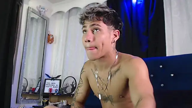 Sexys Boys Hot1 online show from July 14, 2026, 2:05 am
