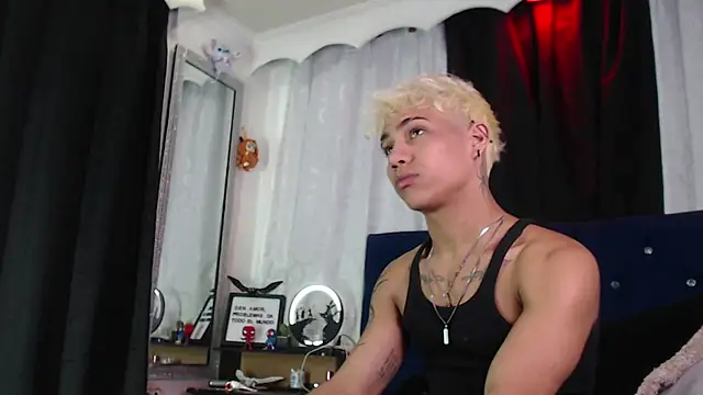 Sexys Boys Hot1 online show from July 17, 2026, 1:34 am
