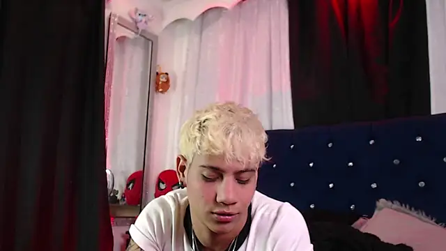 Sexys Boys Hot1 online show from July 29, 2026, 1:15 am