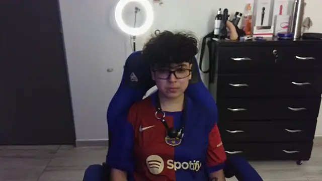 thomascooper7 online show from January 30, 2025, 3:00 am