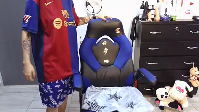 thomascooper7 online show from September 14, 2025, 7:24 pm