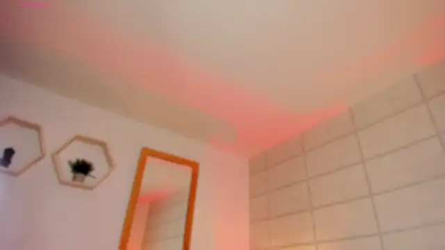 Christine Laam online show from September 24, 2025, 12:08 pm