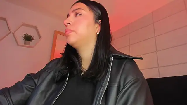 Christine Laam online show from December 2, 2025, 12:21 pm